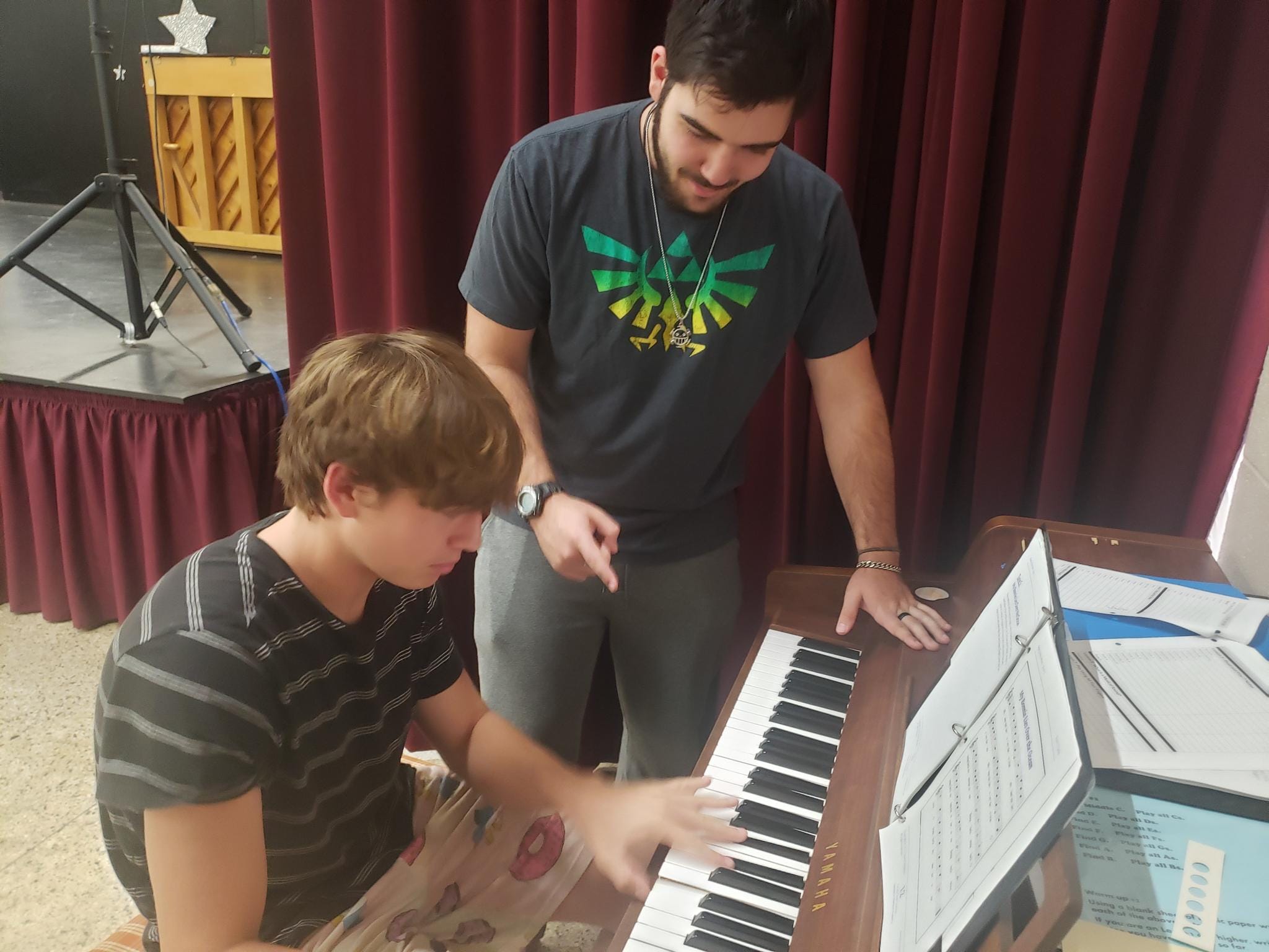 Student Teachers in Piano Class